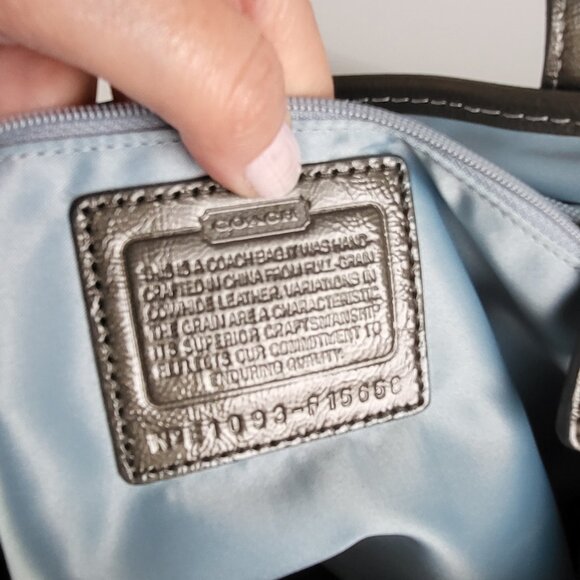 Coach Metallic Signature Kisslock Tote F15668 I Leather Shoulder Bag I Spacius - Picture 3 of 10